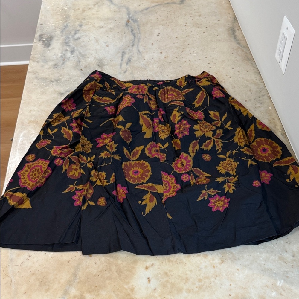 Peck & Peck Black Skirt with Gold and Pink Floral Pattern